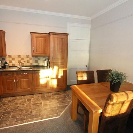 Character Apartment With Views Over City Centre & The Historic Rows Честер Экстерьер фото